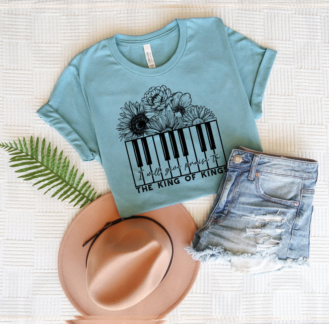 I Will Give Praise to the King of Kings Graphic Tee product image 1